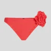 BAÑADOR DE TALLE ALTO CON FLORES BAÑADOR DE TALLE ALTO CON FLORES