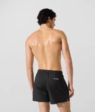 Bañador tipo bermuda con pin Monogram