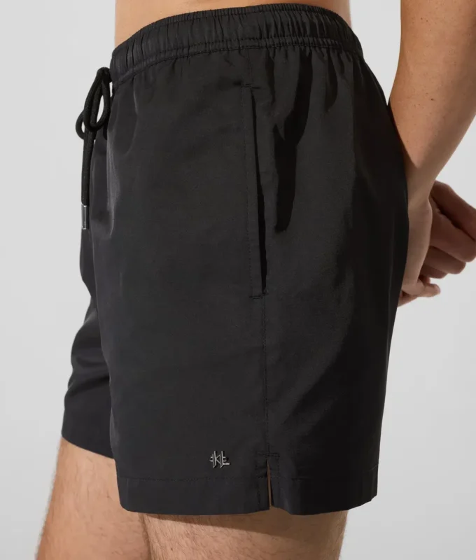 Bañador tipo bermuda con pin Monogram Bañador tipo bermuda con pin Monogram
