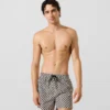 Bañador tipo boardshort con estampado de cuadros Bañador tipo boardshort con estampado de cuadros