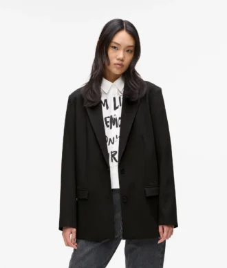 Blazer con cita de Karl