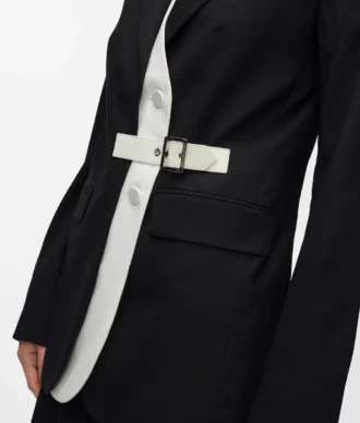 Blazer con solapa en contraste y cinturón