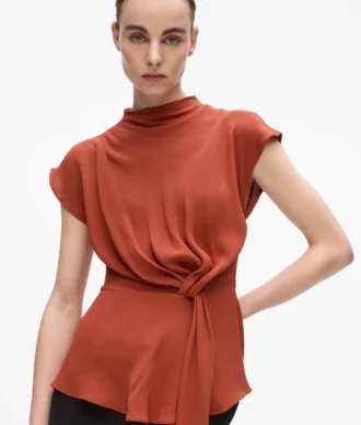 BLUSA DE MANGA CORTA CON NUDO