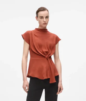 BLUSA DE MANGA CORTA CON NUDO