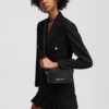 BOLSA PARA CÁMARA CON LOGOTIPO METÁLICO BOLSA PARA CÁMARA CON LOGOTIPO METÁLICO