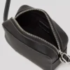 BOLSA PARA CÁMARA CON LOGOTIPO METÁLICO BOLSA PARA CÁMARA CON LOGOTIPO METÁLICO