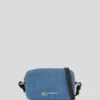 BOLSA PARA CÁMARA DE DENIM CON LOGOTIPO METÁLICO BOLSA PARA CÁMARA DE DENIM CON LOGOTIPO METÁLICO
