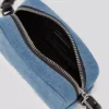 BOLSA PARA CÁMARA DE DENIM CON LOGOTIPO METÁLICO BOLSA PARA CÁMARA DE DENIM CON LOGOTIPO METÁLICO