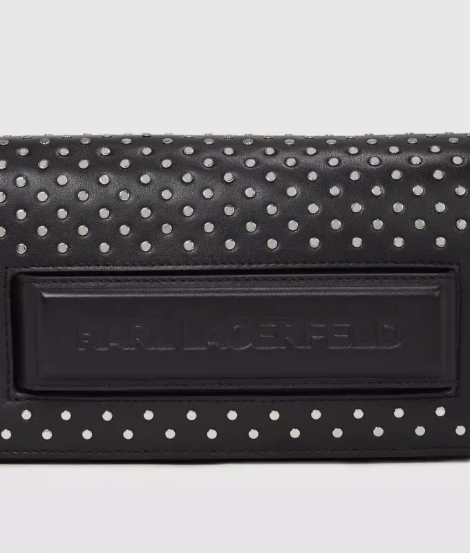 Bolso bandolera con tachuelas Ikon K Bolso bandolera con tachuelas Ikon K