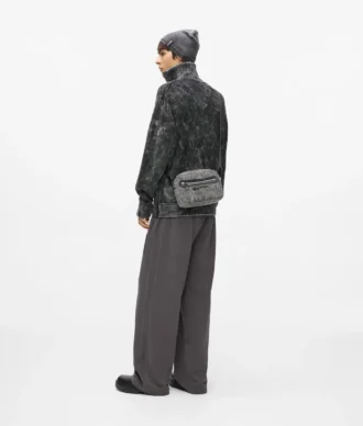 Bolso bandolera de denim lavado