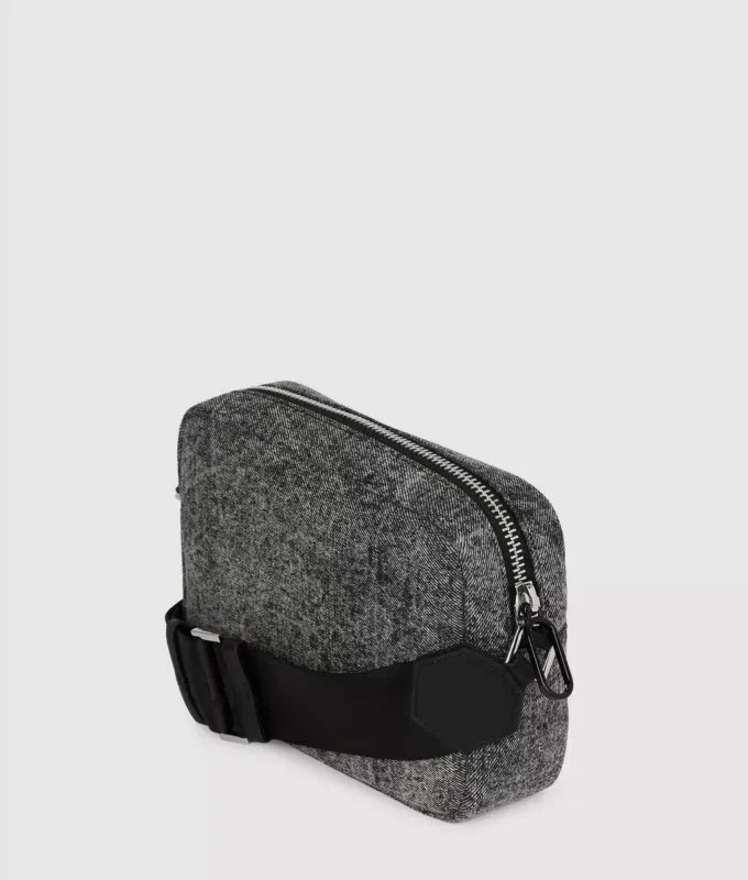 Bolso bandolera de denim lavado Bolso bandolera de denim lavado