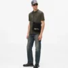 Bolso bandolera fino con logotipo Bolso bandolera fino con logotipo
