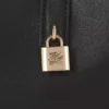 BOLSO DE HOMBRO CON CANDADO K/AUTOGRAPH BOLSO DE HOMBRO CON CANDADO K/AUTOGRAPH