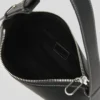 BOLSO DE HOMBRO CON LOGOTIPO METÁLICO BOLSO DE HOMBRO CON LOGOTIPO METÁLICO