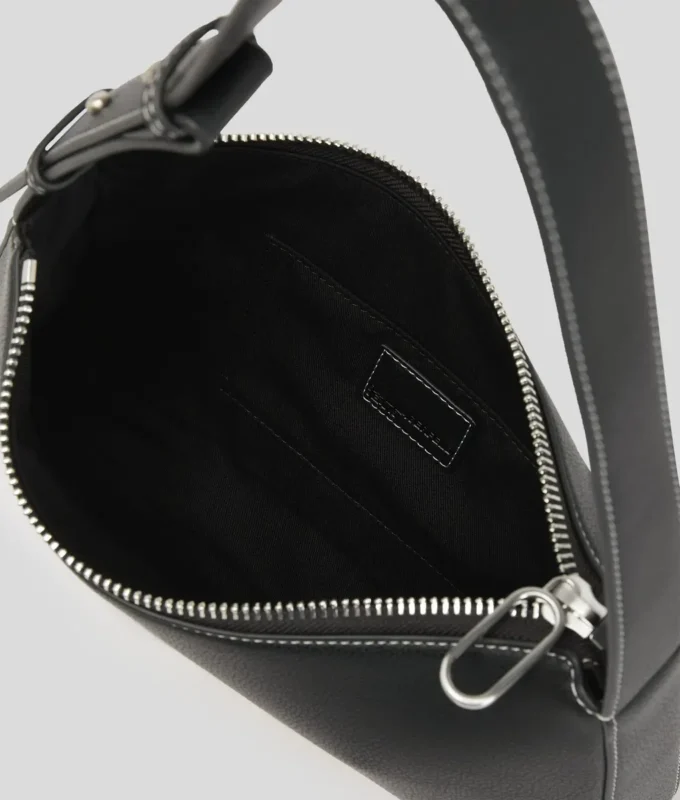 BOLSO DE HOMBRO CON LOGOTIPO METÁLICO BOLSO DE HOMBRO CON LOGOTIPO METÁLICO