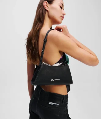 BOLSO DE HOMBRO PEQUEÑO CON LOGOTIPO METÁLICO