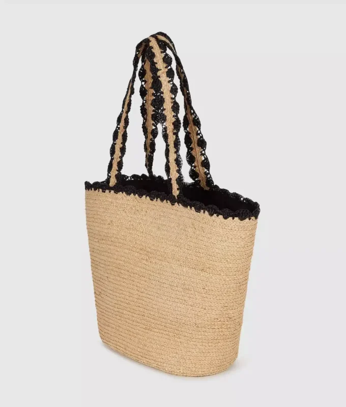 Bolso de playa K/Signature con festones Bolso de playa K/Signature con festones