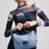 BOLSO MINI HOBO RECUBIERTO CON LOGOTIPO KLJ BOX BOLSO MINI HOBO RECUBIERTO CON LOGOTIPO KLJ BOX