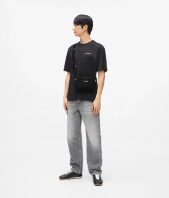 Bolso para cámara con logotipo minimalista