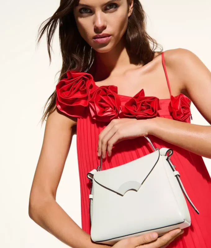 BOLSO PEQUEÑO CON ASA SUPERIOR KL STUDIO BOLSO PEQUEÑO CON ASA SUPERIOR KL STUDIO