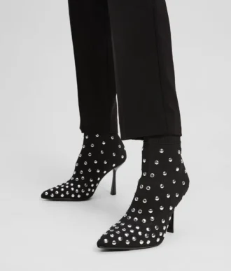 BOTAS DE PUNTO CON TACHUELAS PANDARA
