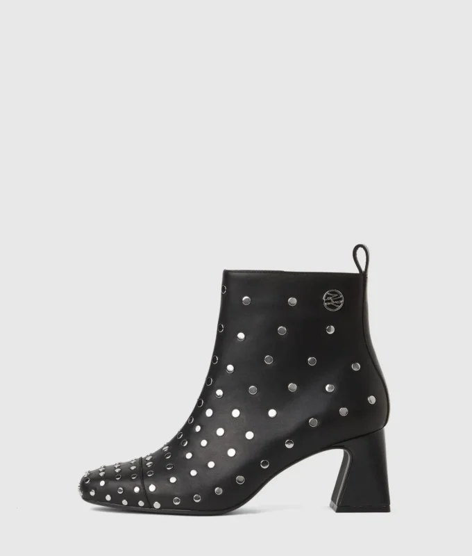 Botines con tachuelas Beata Botines con tachuelas Beata