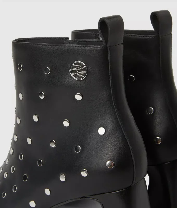 Botines con tachuelas Beata Botines con tachuelas Beata