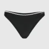 Braguita de bikini festoneada