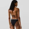 Braguita de bikini festoneada