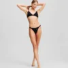 BRALETTE ACOLCHADO CON RIBETE IKON BRALETTE ACOLCHADO CON RIBETE IKON