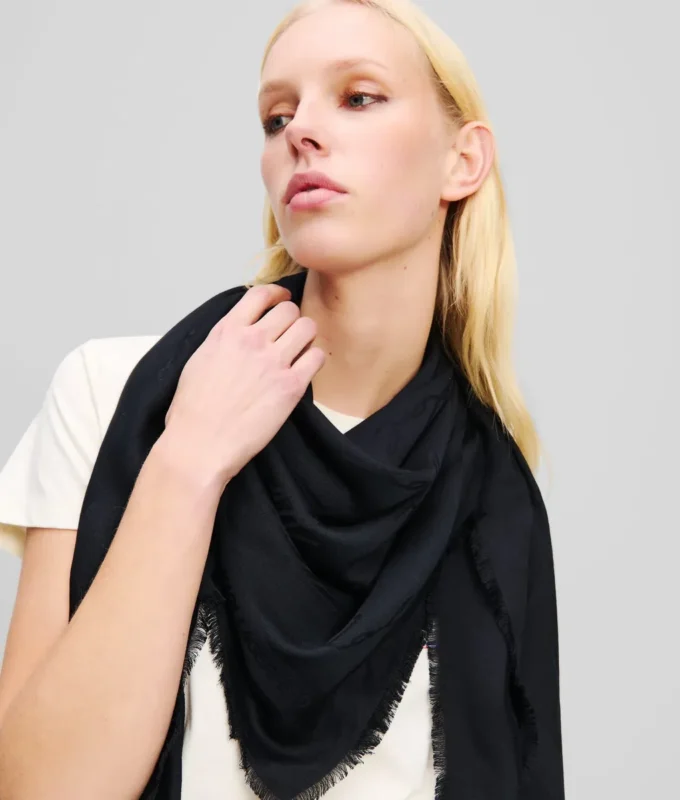 BUFANDA JACQUARD K/SIGNATURE BUFANDA JACQUARD K/SIGNATURE