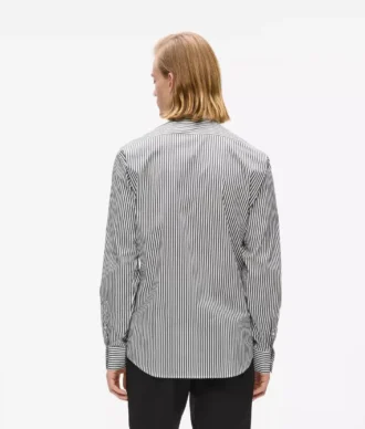Camisa a rayas con cuello en contraste