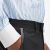 Camisa a rayas con cuello en contraste Camisa a rayas con cuello en contraste