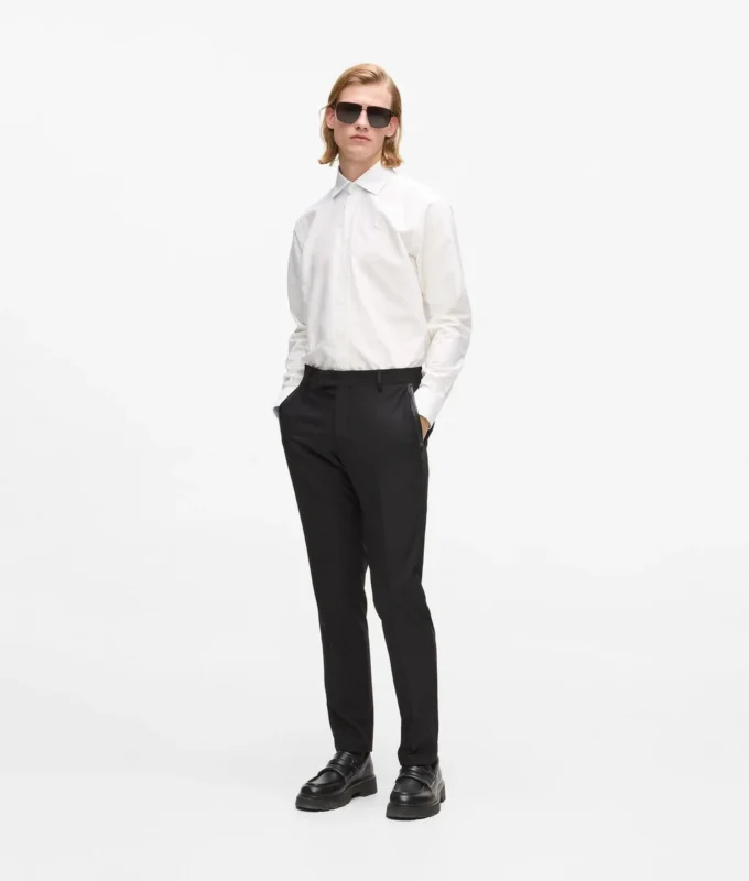 Camisa blanca clásica Camisa blanca clásica