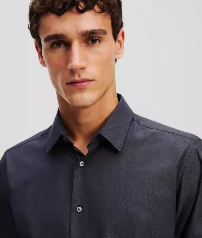 CAMISA CON BOTONES CAMISA CON BOTONES