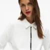 Camisa con cinta con el logotipo Camisa con cinta con el logotipo