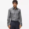 Camisa con puños diagonales Camisa con puños diagonales