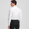 CAMISA DE CORTE MODERNO CAMISA DE CORTE MODERNO