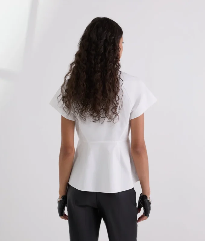 CAMISA DE MANGA CORTA CON VOLANTES