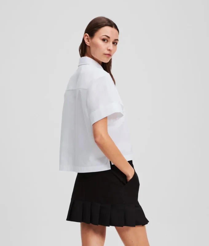 CAMISA DE MANGA CORTA Y SILUETA CUADRADA