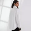CAMISA DE POPELÍN CON CUELLO DOBLE CAMISA DE POPELÍN CON CUELLO DOBLE