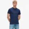 Camiseta ajustada con logotipo Camiseta ajustada con logotipo