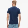 Camiseta ajustada con logotipo Camiseta ajustada con logotipo
