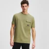 CAMISETA CON BOLSILLO EN EL PECHO CAMISETA CON BOLSILLO EN EL PECHO