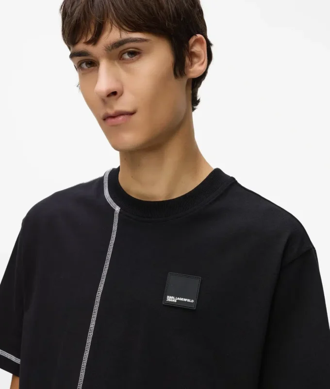 Camiseta con costuras en contraste