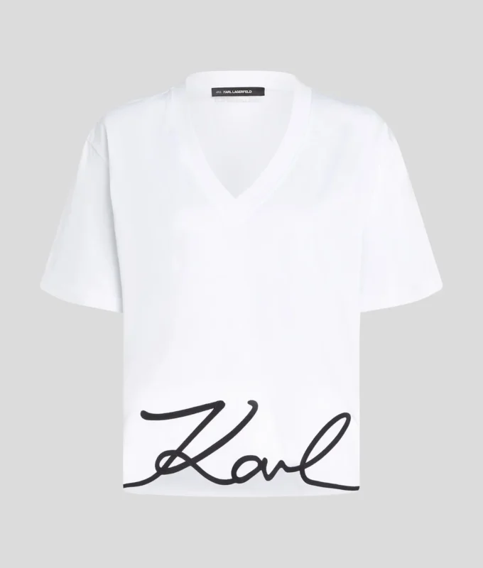 CAMISETA CON CUELLO EN V CAMISETA CON CUELLO EN V