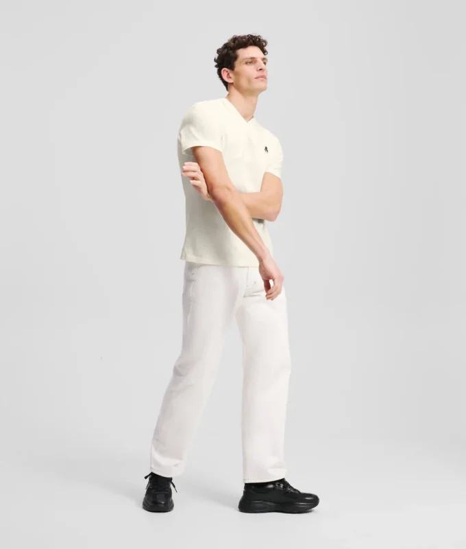 CAMISETA CON CUELLO EN V KAMEO