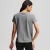 CAMISETA CON CUELLO EN V RUE ST-GUILLAUME CAMISETA CON CUELLO EN V RUE ST-GUILLAUME