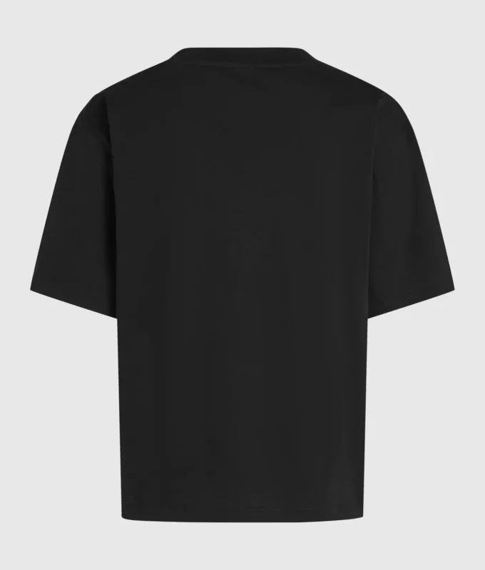 Camiseta con cuello en V y bajo característico Camiseta con cuello en V y bajo característico