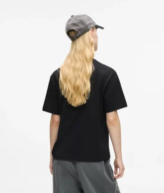 Camiseta con diseño K